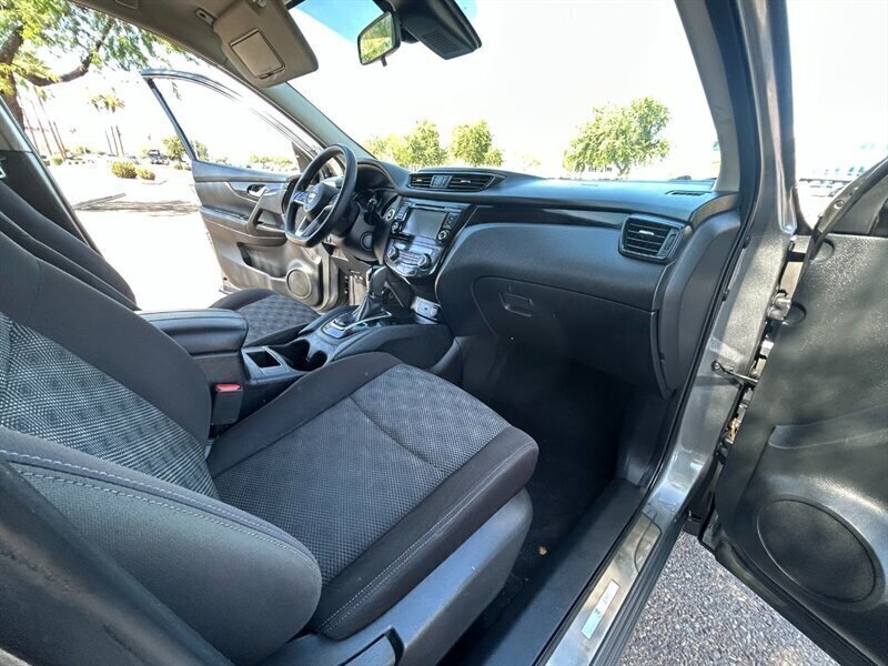 2019 Nissan Rogue Sport SV - Photo 20 - Mesa, AZ 85201