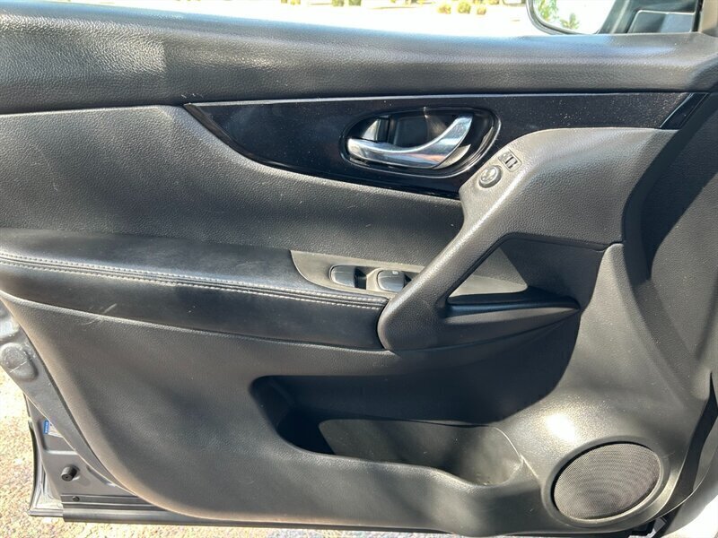 2019 Nissan Rogue Sport SV - Photo 18 - Mesa, AZ 85201