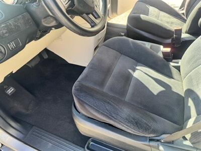2014 Dodge Grand Caravan SE  SUPER CLEAN - Photo 9 - Prescott, AZ 86301