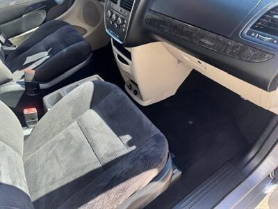 2014 Dodge Grand Caravan SE  SUPER CLEAN - Photo 10 - Prescott, AZ 86301