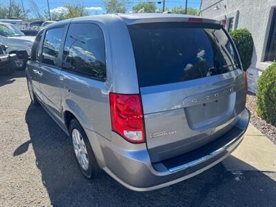 2014 Dodge Grand Caravan SE  SUPER CLEAN - Photo 5 - Mesa, AZ 85201