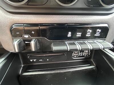 2019 RAM 1500 Big Horn  4X4 CREW CAB - Photo 22 - Mesa, AZ 85201