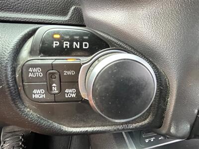 2019 RAM 1500 Big Horn  4X4 CREW CAB - Photo 18 - Mesa, AZ 85201