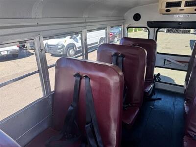 2004 Chevrolet Express Cutaway 3500 PASSENGER BUS - LOW MILES - Photo 18 - Prescott, AZ 86301