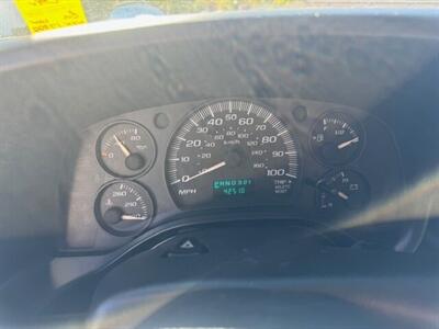 2004 Chevrolet Express Cutaway 3500 PASSENGER BUS - LOW MILES - Photo 12 - Prescott, AZ 86301