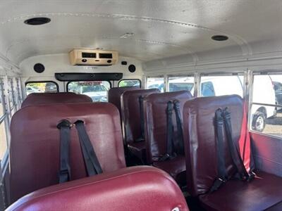 2004 Chevrolet Express Cutaway 3500  PASSENGER BUS - LOW MILES - Photo 15 - Prescott, AZ 86301