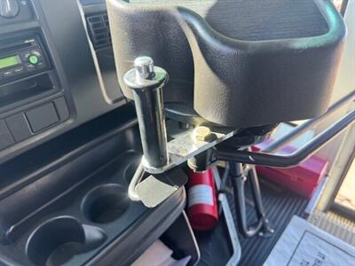 2004 Chevrolet Express Cutaway 3500  PASSENGER BUS - LOW MILES - Photo 14 - Prescott, AZ 86301