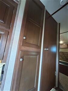 2015 Dutchman 307RLS Denali   - Photo 21 - Mesa, AZ 85201