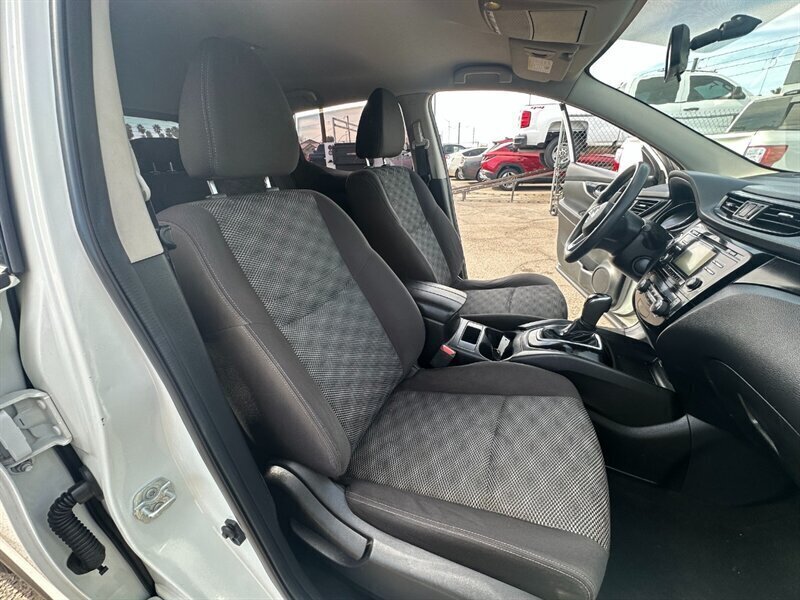 2017 Nissan Rogue Sport SV - Photo 12 - Prescott, AZ 86301