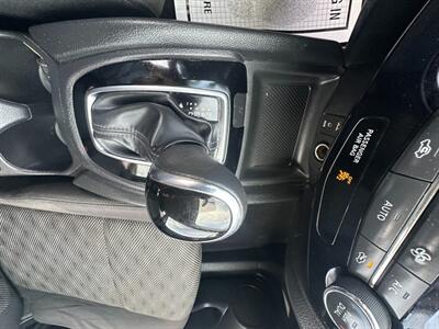 2017 Nissan Rogue Sport SV   - Photo 34 - Mesa, AZ 85201