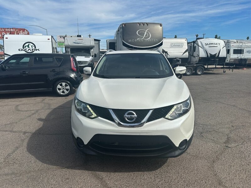 2017 Nissan Rogue Sport SV - Photo 2 - Prescott, AZ 86301