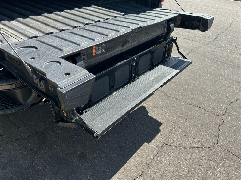 2019 GMC Sierra 1500 AT4 Crew Cab 4x4 - Photo 12 - Mesa, AZ 85201