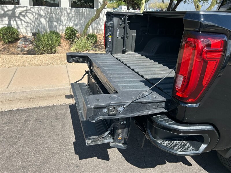 2019 GMC Sierra 1500 AT4 Crew Cab 4x4 - Photo 11 - Mesa, AZ 85201