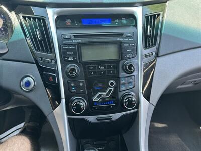 2012 Hyundai SONATA Limited   - Photo 9 - Mesa, AZ 85201