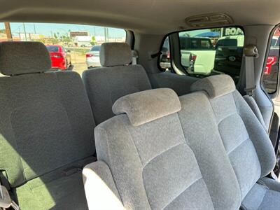 2004 Kia Sedona LX   - Photo 8 - Mesa, AZ 85201