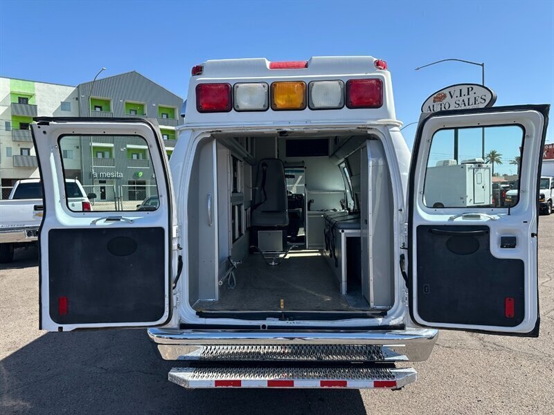 2011 Ford 3DR Cargo Extended Ambulance - Photo 9 - Mesa, AZ 85201