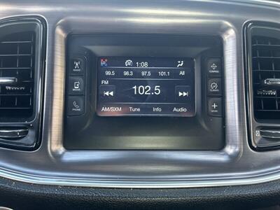 2015 Dodge Challenger SXT   - Photo 10 - Mesa, AZ 85201