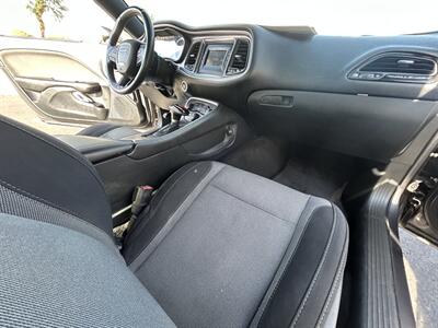 2015 Dodge Challenger SXT   - Photo 12 - Mesa, AZ 85201
