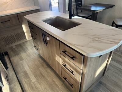 2024 Grand Design Imagine 2970RL - Photo 20 - Prescott, AZ 86301