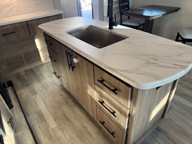 2024 Grand Design Imagine 2970RL - Photo 20 - Prescott, AZ 86301