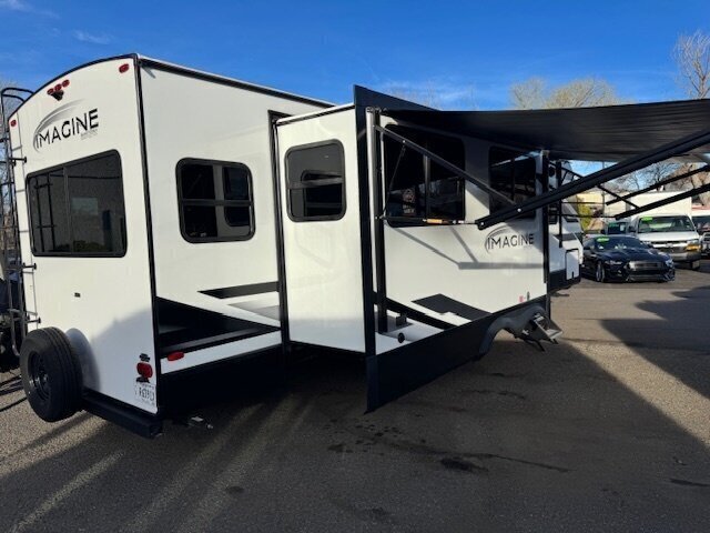 2024 Grand Design Imagine 2970RL - Photo 7 - Prescott, AZ 86301