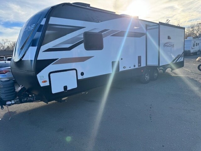 2024 Grand Design Imagine 2970RL - Photo 5 - Prescott, AZ 86301