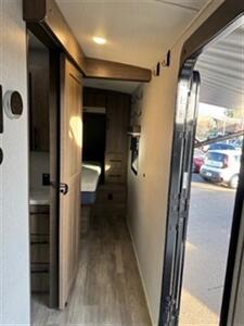 2024 Grand Design RV Imagine 2970RL   - Photo 17 - Prescott, AZ 86301