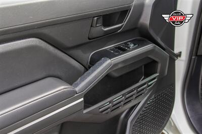 2025 Toyota Tacoma SR - Photo 18 - Prescott, AZ 86301