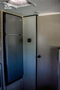 2021 COACHMEN M-203RBK APEX   - Photo 25 - Prescott, AZ 86301