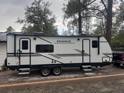 2022 Winnebago 2529RG Minnie  2 AC UNITS - Photo 4 - Prescott, AZ 86301