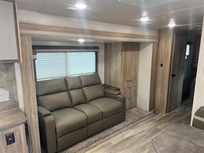 2022 Winnebago 2529RG Minnie  2 AC UNITS - Photo 15 - Prescott, AZ 86301