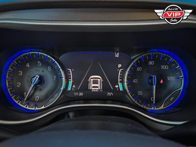 2024 Chrysler Pacifica Touring L   - Photo 11 - Prescott, AZ 86301