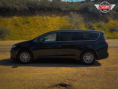 2024 Chrysler Pacifica Touring L   - Photo 8 - Prescott, AZ 86301