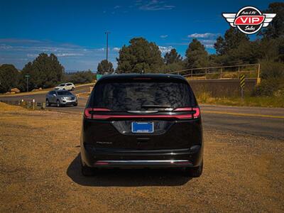 2024 Chrysler Pacifica Touring L   - Photo 6 - Prescott, AZ 86301