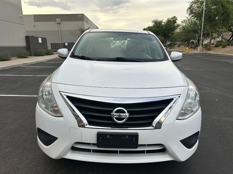 2016 Nissan Versa 1.6 S  