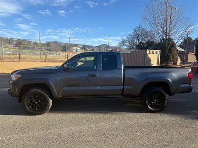 2022 Toyota Tacoma SR5 V6  4x4