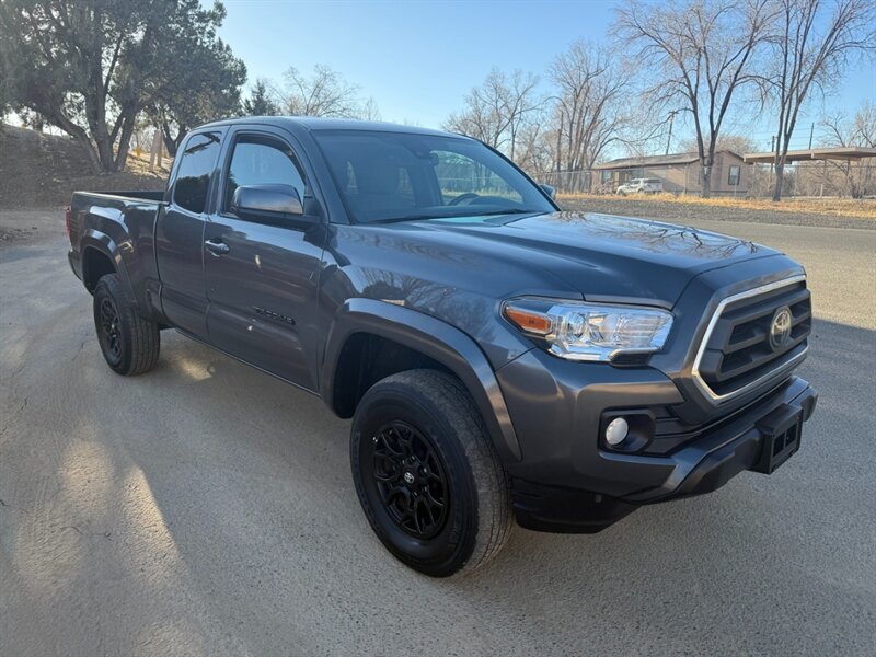 Toyota Tacoma's photo