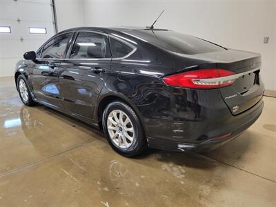 2018 Ford Fusion S   - Photo 4 - Ephrata, PA 17522
