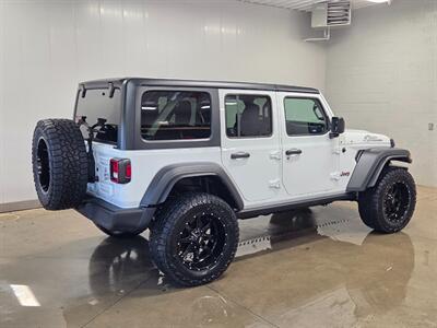 2021 Jeep Wrangler Unlimited Willys  Summit Seeker - Photo 13 - Ephrata, PA 17522