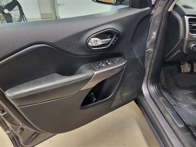 2019 Jeep Cherokee Limited - Photo 14 - Ephrata, PA 17522
