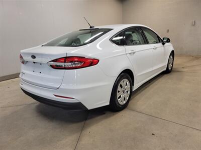 2019 Ford Fusion S   - Photo 8 - Ephrata, PA 17522