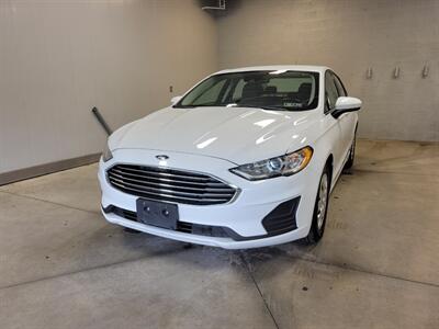 2019 Ford Fusion S   - Photo 2 - Ephrata, PA 17522