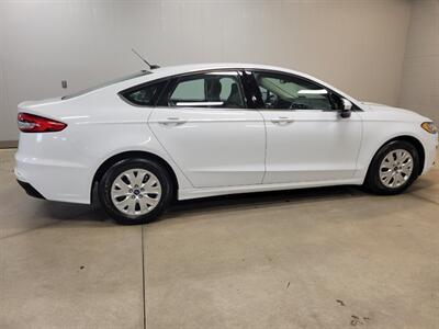 2019 Ford Fusion S   - Photo 9 - Ephrata, PA 17522