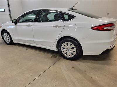 2019 Ford Fusion S   - Photo 4 - Ephrata, PA 17522