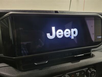 2024 Jeep Wrangler Sport S   - Photo 45 - Ephrata, PA 17522
