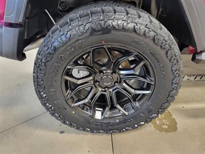 2024 Jeep Wrangler Sport S   - Photo 17 - Ephrata, PA 17522