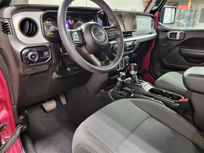 2024 Jeep Wrangler Sport S   - Photo 43 - Ephrata, PA 17522
