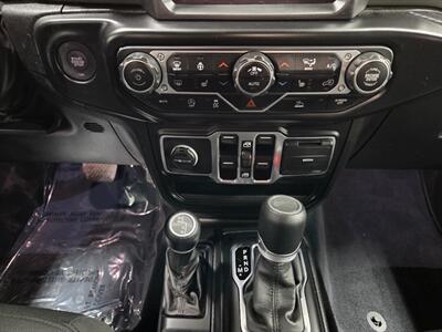 2022 Jeep Wrangler Unlimited Sport S   - Photo 16 - Ephrata, PA 17522
