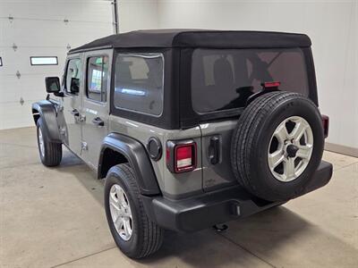 2022 Jeep Wrangler Unlimited Sport S   - Photo 5 - Ephrata, PA 17522