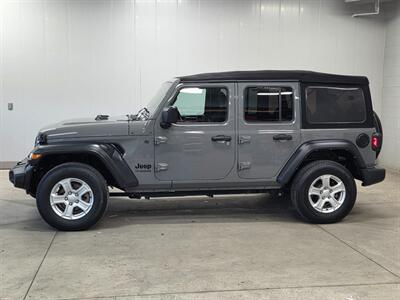 2022 Jeep Wrangler Unlimited Sport S   - Photo 3 - Ephrata, PA 17522